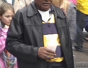 040101_walking_bourbon_street_in_new_orleans_for_mardi_gras_unedited