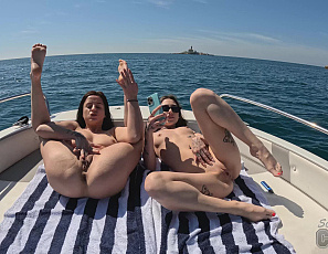 091225_dolphin_watching_and_masturbating_on_a_boat_in_the_adriatic_sea_with_gabriela_lati_and_dora